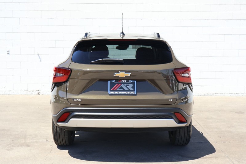 Chevrolet Trax Vehicle Full-screen Gallery Image 06