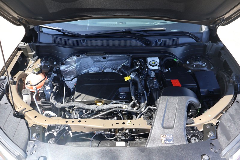 Chevrolet Trax Vehicle Full-screen Gallery Image 12