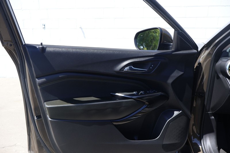 Chevrolet Trax Vehicle Full-screen Gallery Image 14