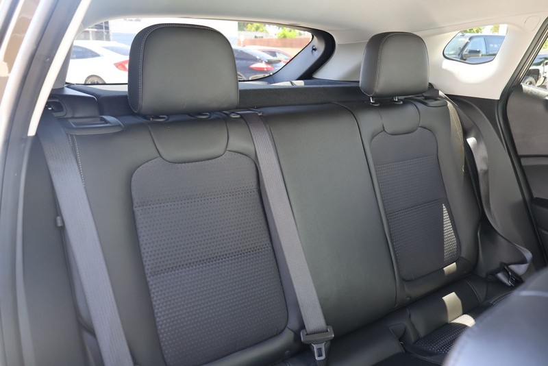 Chevrolet Trax Vehicle Full-screen Gallery Image 20