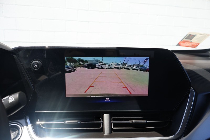 Chevrolet Trax Vehicle Full-screen Gallery Image 28