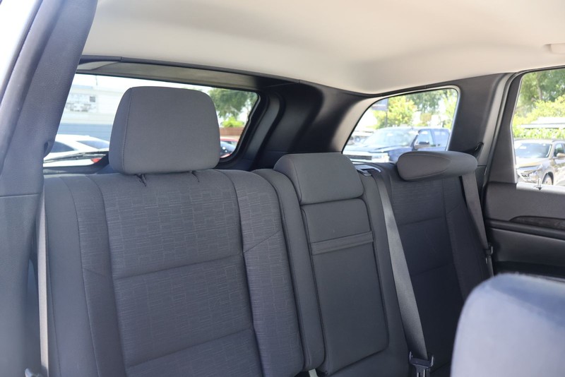 Jeep Grand Cherokee Vehicle Full-screen Gallery Image 20