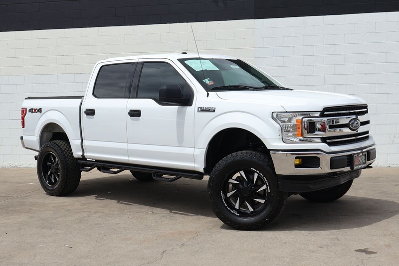 Ford F-150 Vehicle Full-screen Gallery Image 01