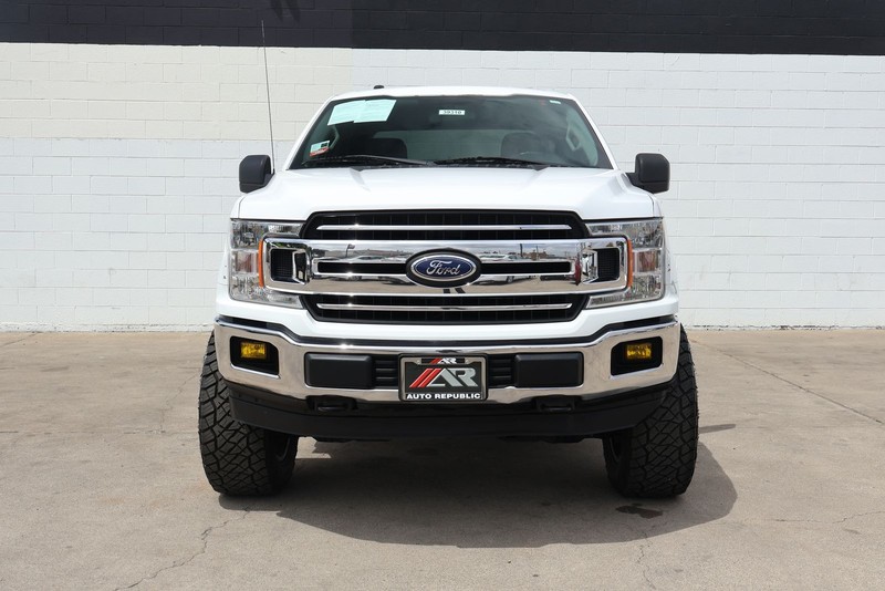Ford F-150 Vehicle Full-screen Gallery Image 02
