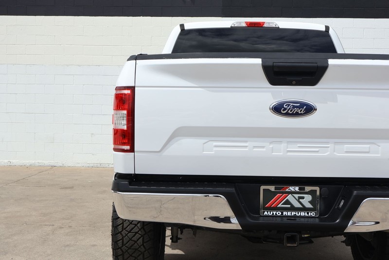 Ford F-150 Vehicle Full-screen Gallery Image 07