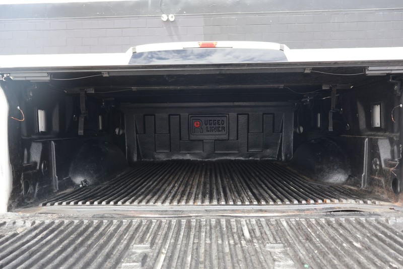Ford F-150 Vehicle Full-screen Gallery Image 08