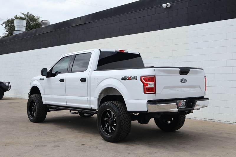 Ford F-150 Vehicle Full-screen Gallery Image 10
