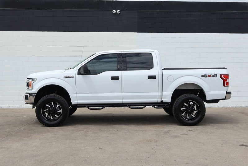 Ford F-150 Vehicle Full-screen Gallery Image 11