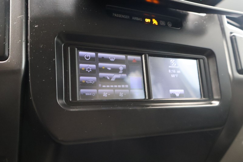 Ford F-150 Vehicle Full-screen Gallery Image 30