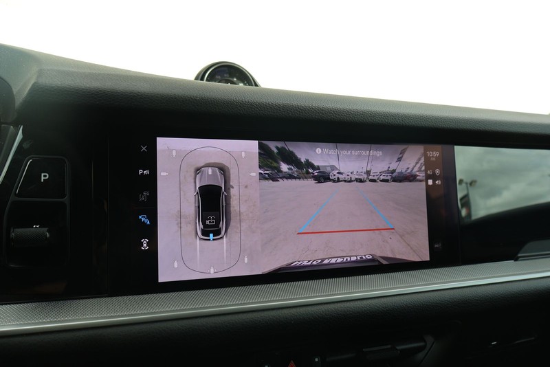 Porsche Cayenne Vehicle Full-screen Gallery Image 33