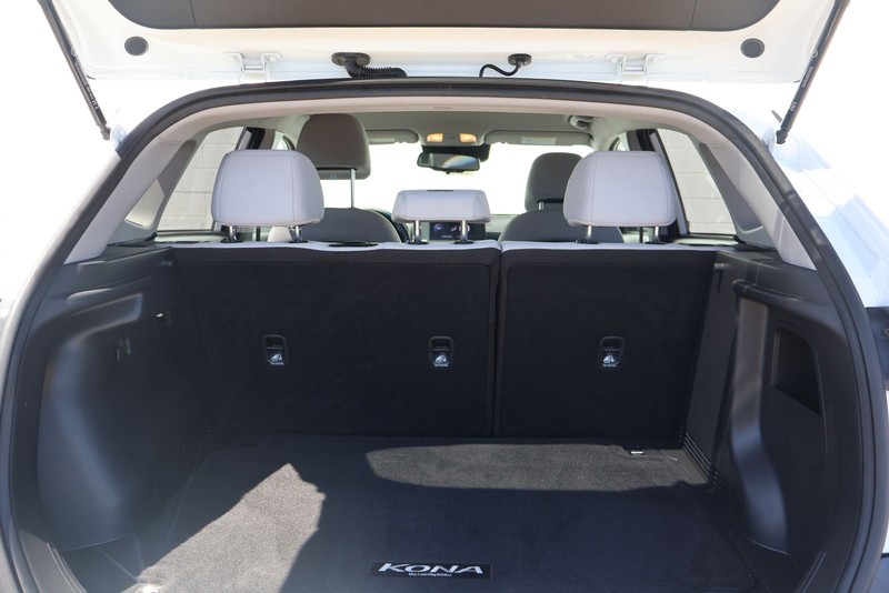 Hyundai Kona Electric Vehicle Full-screen Gallery Image 08