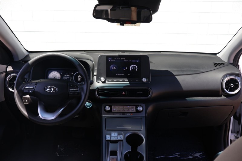 Hyundai Kona Electric Vehicle Full-screen Gallery Image 21