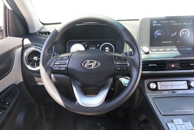 Hyundai Kona Electric Vehicle Full-screen Gallery Image 23
