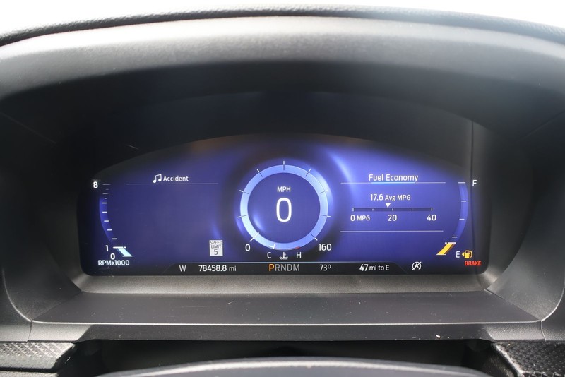 Ford Explorer Vehicle Full-screen Gallery Image 25