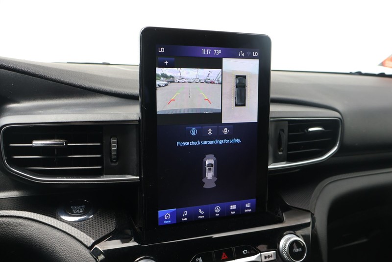 Ford Explorer Vehicle Full-screen Gallery Image 31