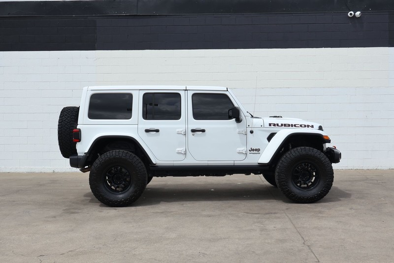 Jeep Wrangler Unlimited Vehicle Full-screen Gallery Image 04