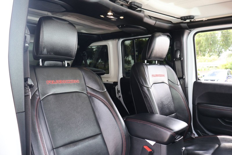 Jeep Wrangler Unlimited Vehicle Full-screen Gallery Image 19