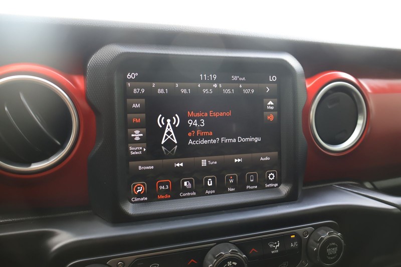 Jeep Wrangler Unlimited Vehicle Full-screen Gallery Image 28