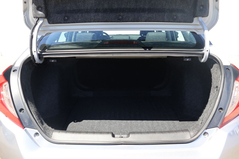 Honda Civic Sedan Vehicle Full-screen Gallery Image 08