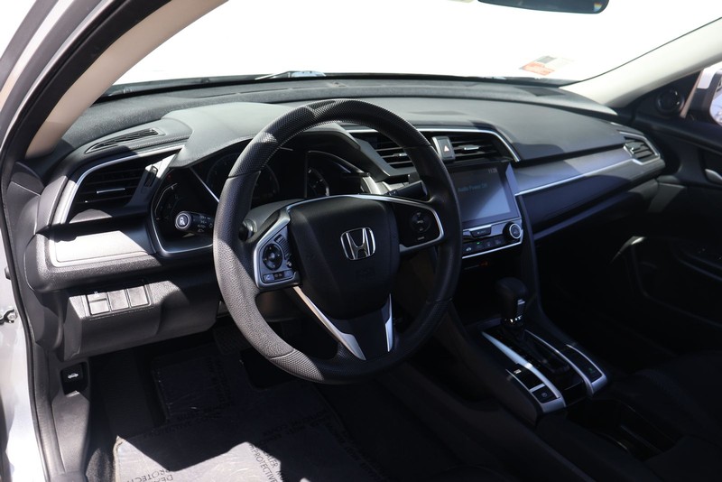 Honda Civic Sedan Vehicle Full-screen Gallery Image 15