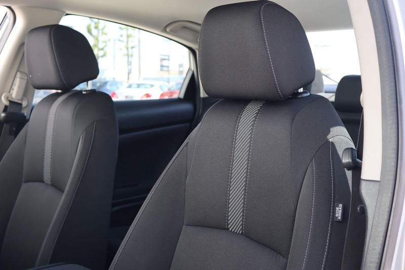 Honda Civic Sedan Vehicle Full-screen Gallery Image 17