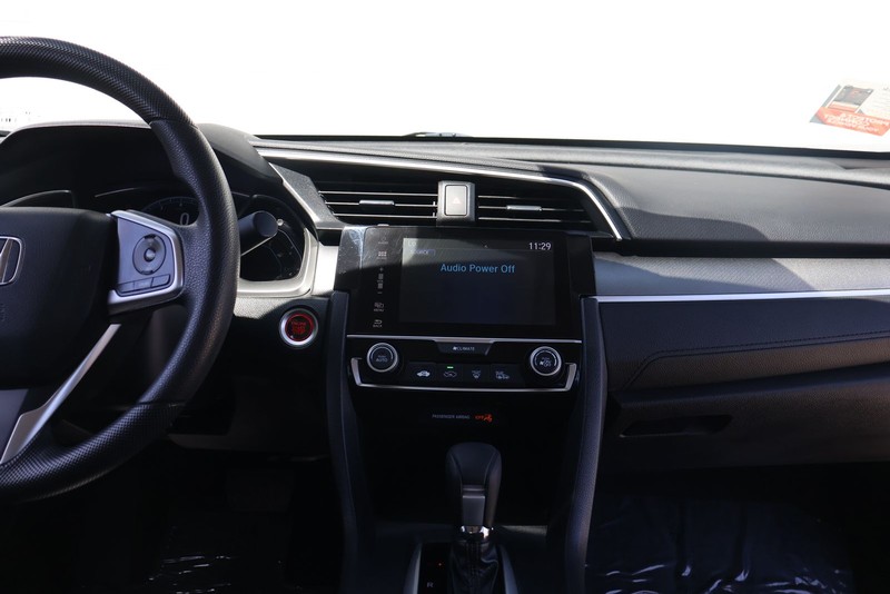 Honda Civic Sedan Vehicle Full-screen Gallery Image 26
