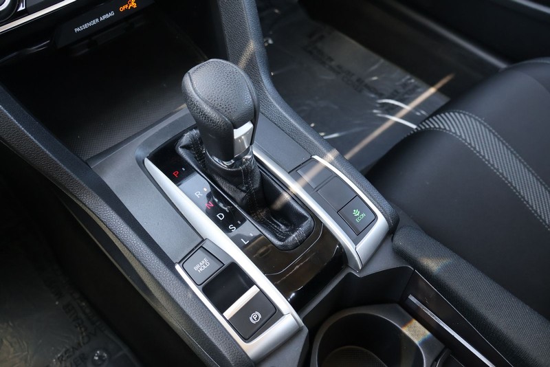 Honda Civic Sedan Vehicle Full-screen Gallery Image 29
