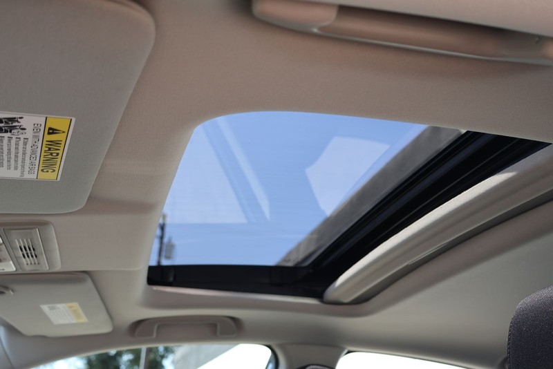 Honda Civic Sedan Vehicle Full-screen Gallery Image 31