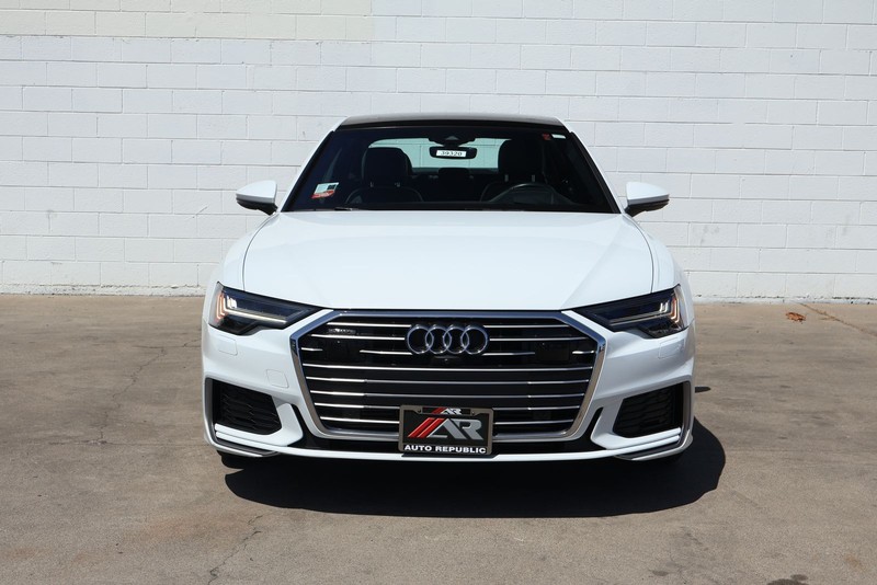 Audi A6 Vehicle Full-screen Gallery Image 02