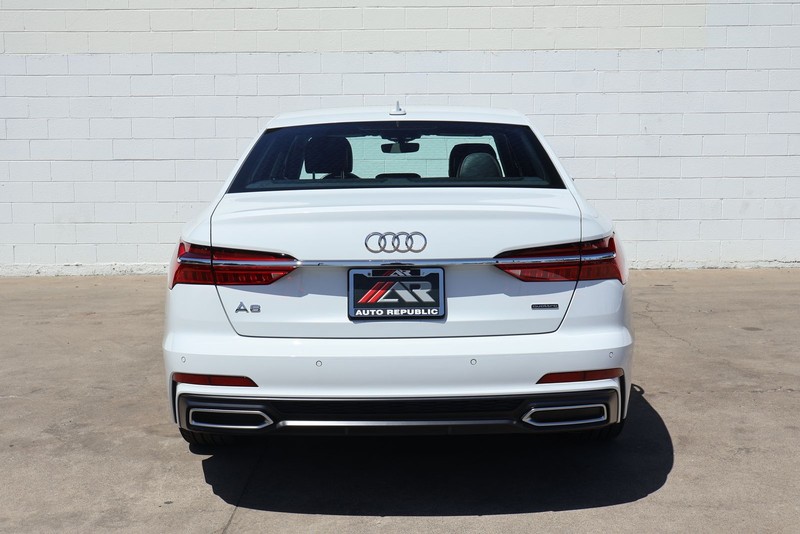 Audi A6 Vehicle Full-screen Gallery Image 06