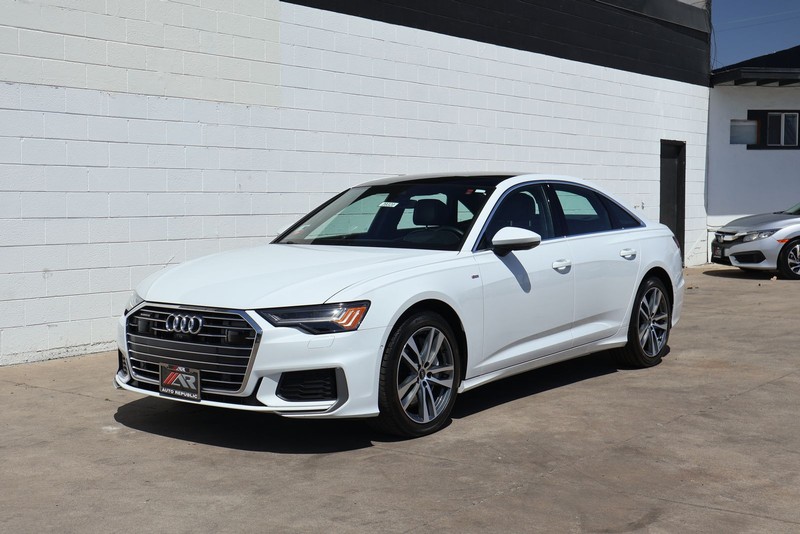 Audi A6 Vehicle Full-screen Gallery Image 12