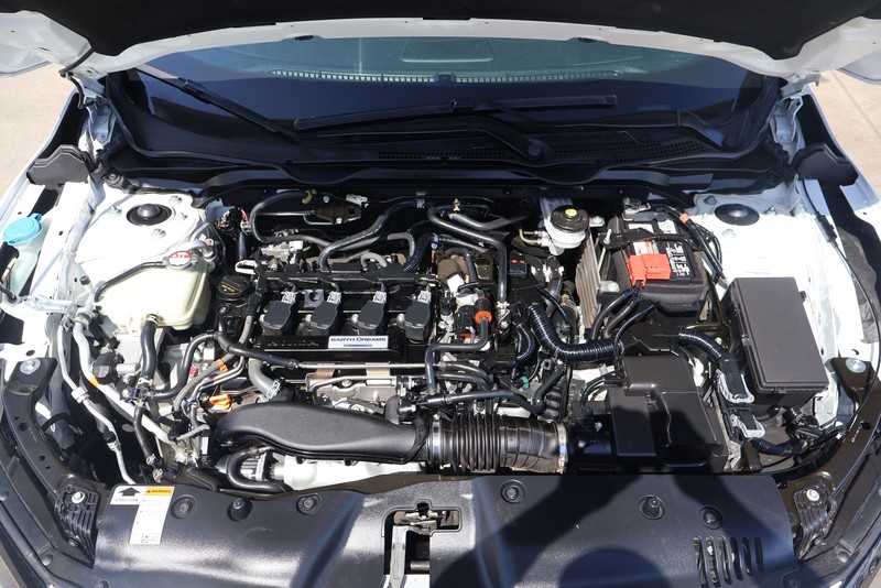 Honda Civic Coupe Vehicle Full-screen Gallery Image 12