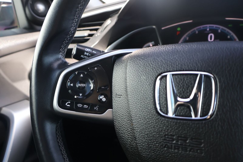 Honda Civic Coupe Vehicle Full-screen Gallery Image 23