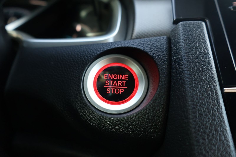 Honda Civic Coupe Vehicle Full-screen Gallery Image 25