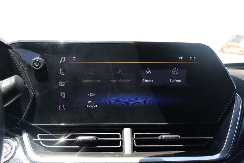 Chevrolet Trax Vehicle Full-screen Gallery Image 26