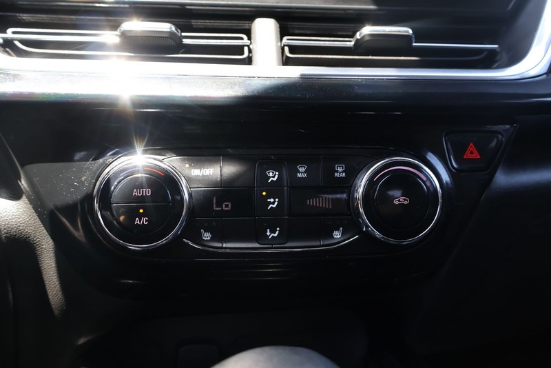 Chevrolet Trax Vehicle Full-screen Gallery Image 28