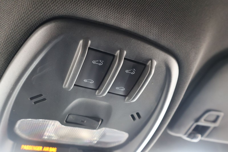 Chevrolet Trax Vehicle Full-screen Gallery Image 31