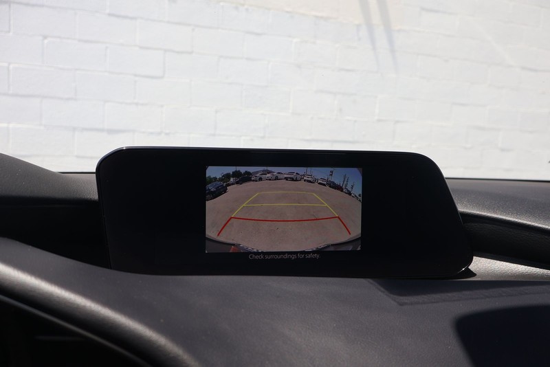 Mazda Mazda3 Sedan Vehicle Full-screen Gallery Image 28