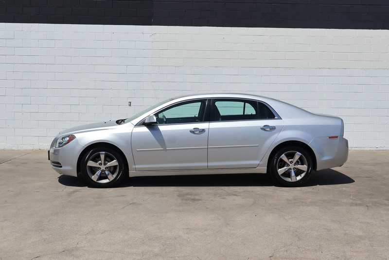 Chevrolet Malibu Vehicle Full-screen Gallery Image 10