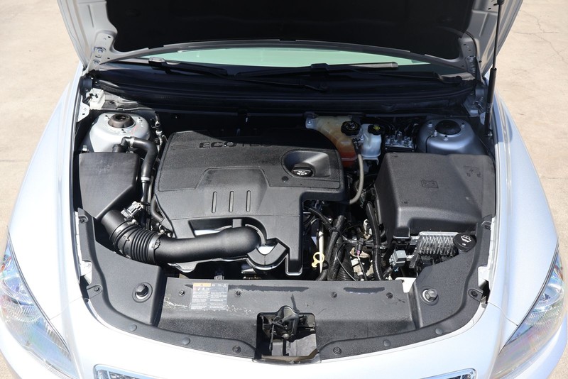 Chevrolet Malibu Vehicle Full-screen Gallery Image 12
