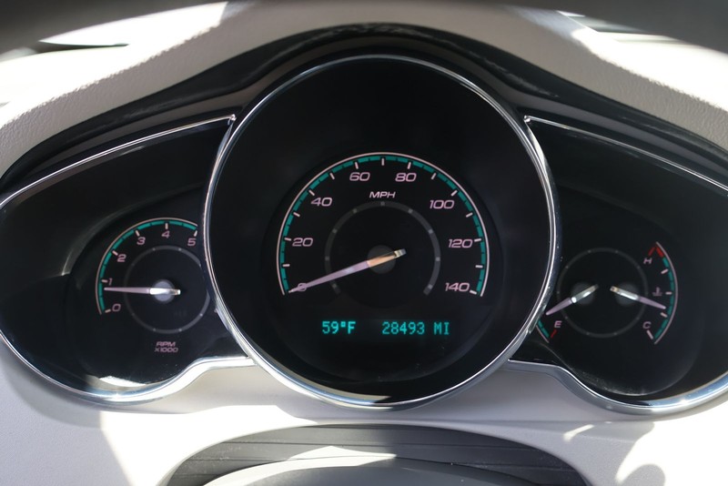 Chevrolet Malibu Vehicle Full-screen Gallery Image 22