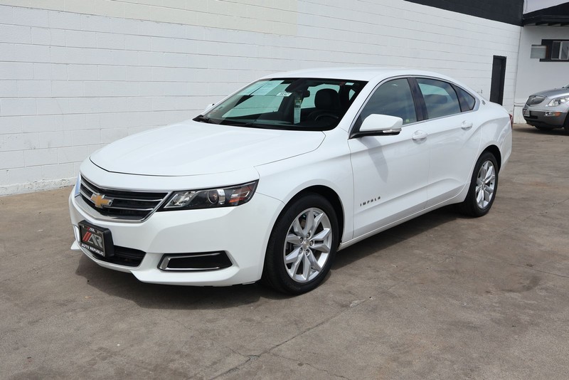 Chevrolet Impala Vehicle Full-screen Gallery Image 11