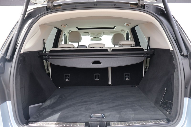 Mercedes-Benz GLE 350 Vehicle Full-screen Gallery Image 08