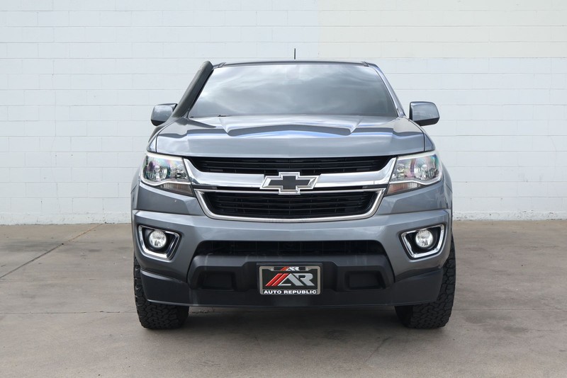 Chevrolet Colorado Vehicle Full-screen Gallery Image 02