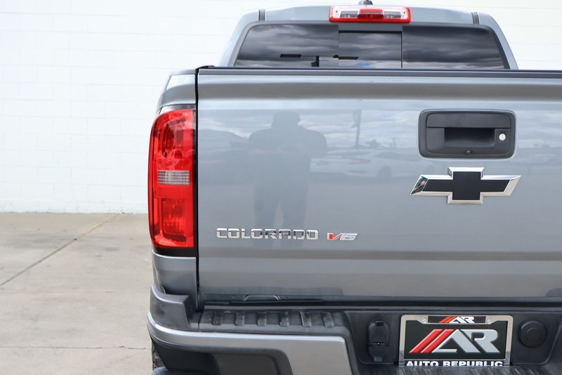 Chevrolet Colorado Vehicle Full-screen Gallery Image 07