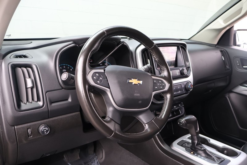 Chevrolet Colorado Vehicle Full-screen Gallery Image 15