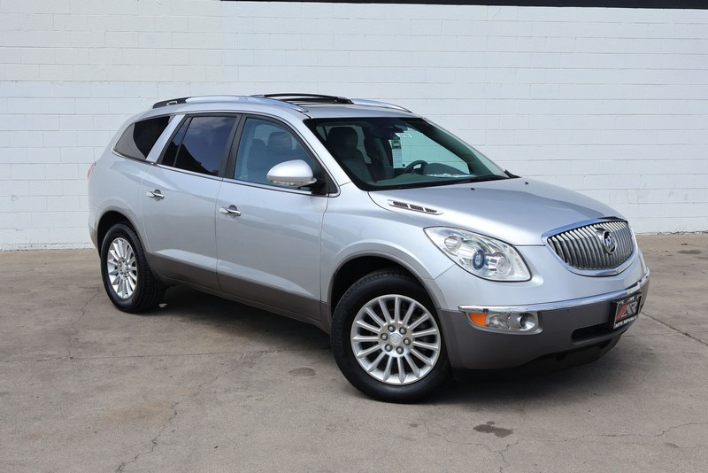 Buick Enclave Vehicle Full-screen Gallery Image 01