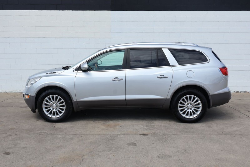 Buick Enclave Vehicle Full-screen Gallery Image 12