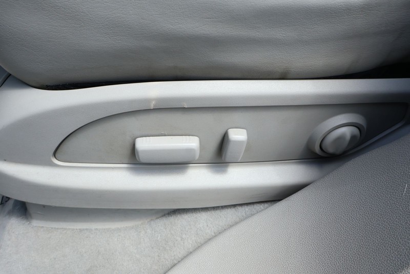 Buick Enclave Vehicle Full-screen Gallery Image 23