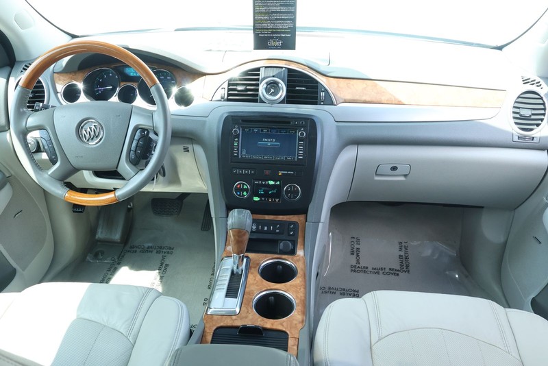 Buick Enclave Vehicle Full-screen Gallery Image 33